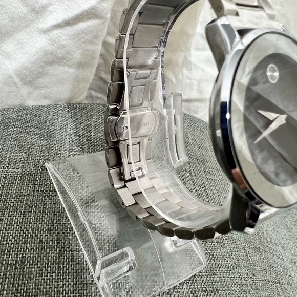 NWOT..Fashion Jewelry Mens Stainless Steel Watch. Business Watch Very Sl… - Picture 5 of 16